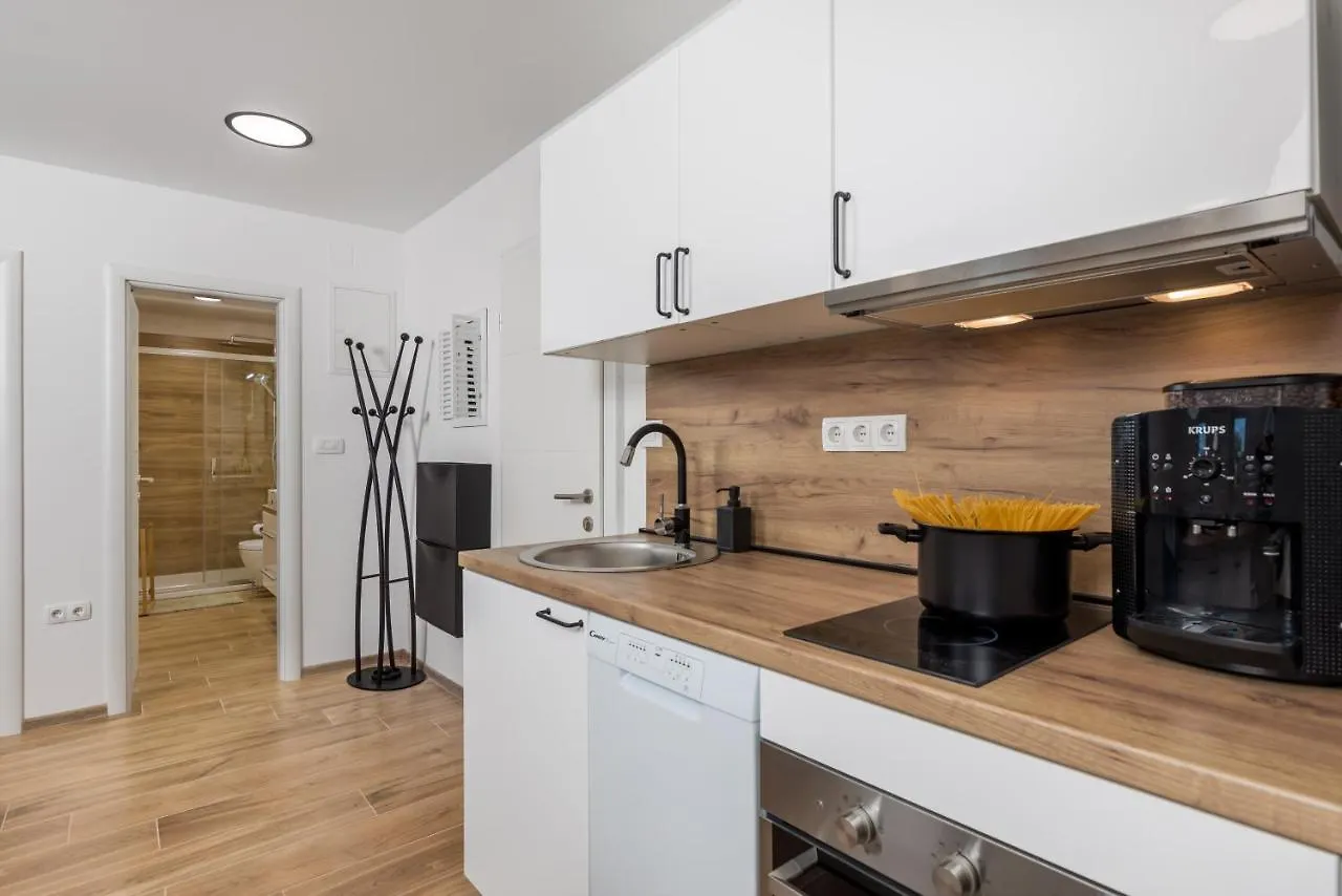 Apartment City Peace Rijeka 0*,  Kroatien